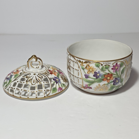 Schumann Lidded Bowl Dresden Flowers Trinket Box Vintage - Picture 4 of 14